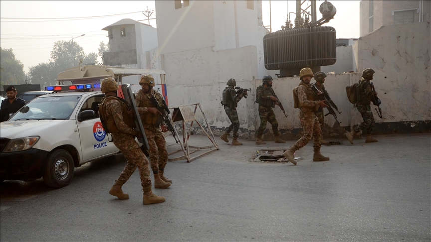 Al menos 4 muertos, entre ellos un alto funcionario del gobierno regional, en un atentado en el noroeste de Pakistán