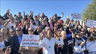 نقابة تونسية تلتمس محاكمة صحفية دون اعتقال لـ"أسباب صحية"