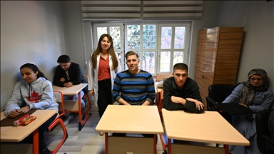 Görme engelli milli yüzücünün yeni hedefi sporcu yetiştirmek 