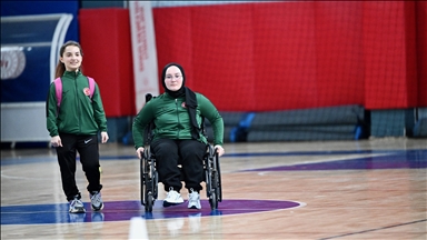 Engelleri birlikte aşan milli para halterciler yeni başarılar peşinde