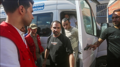 Israel frees 5 Gazan detainees after harsh imprisonment conditions