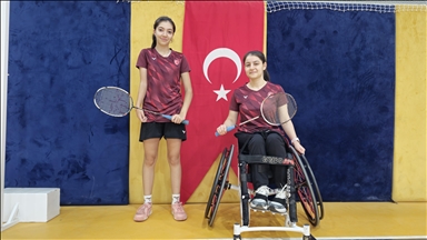 Para badmintoncu Eylül ve İrem'in hedefi "uluslararası başarı" 