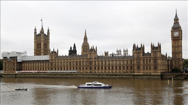 İngiltere, Suriye'ye yatırım yapmak isteyen şirket ve bankalar için kurallar kılavuzu yayımladı