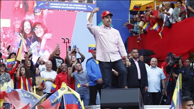 Мадуро танцуваше на ремикс од сопствениот говор, повика на мир со САД