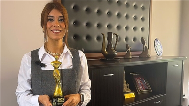 İzmirli Didem öğretmen, projeleriyle İngiltere'den ödülle döndü