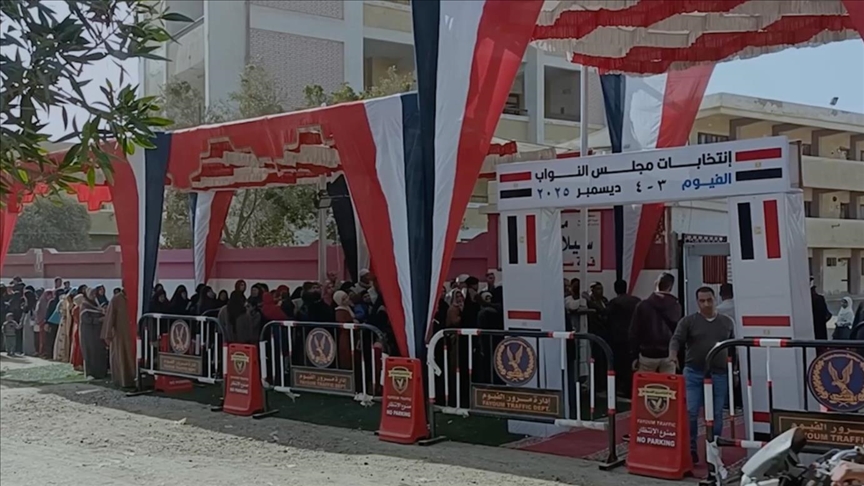 مصر.. بدء إعادة الاقتراع في 19 دائرة ملغاة بالانتخابات البرلمانية