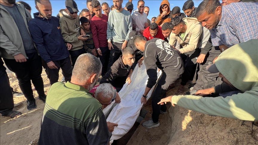 Gaza : Israël frappe un camp de déplacés après les menaces de Netanyahu, faisant cinq morts