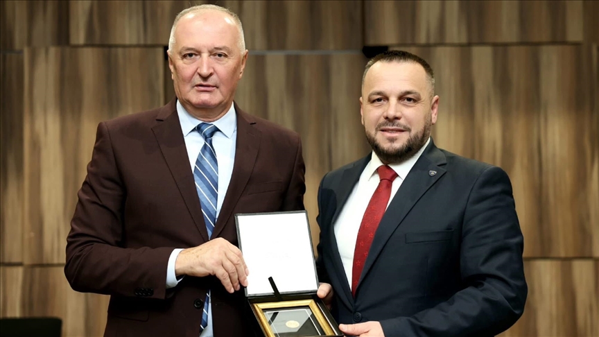 Maqedonci s Helezom: Regionalna saradnja ključ za sigurno i stabilno okruženje