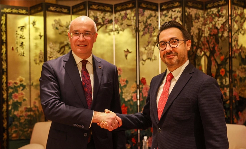 مدير عام الأناضول يجري مباحثات مع نظيره في وكالة "تاس" الروسية