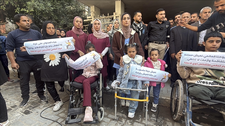 في يومهم العالمي.. ذوو الإعاقة بغزة يطالبون برفع حصار إسرائيل 