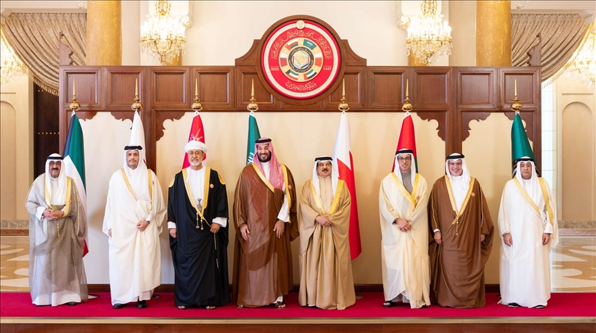 القمة الخليجية ترفض المساس بأمن دولها وتدعم جهود تنفيذ اتفاق غزة 
