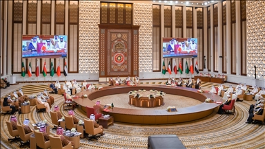 القمة الخليجية ترفض المساس بأمن دولها وتدعم جهود تنفيذ اتفاق غزة 