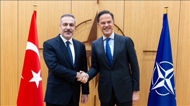  Турскиот министер за надворешни работи во Брисел се сретна со генералниот секретар на НАТО