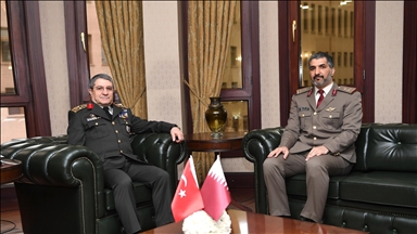 أنقرة.. رئيس الأركان التركي يلتقي قائد القوات البرية القطري