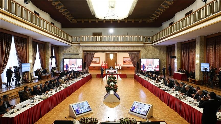 Endamên komîsyonê yên ku bi Ocalan ra hevdîtin kirin pirsên parlamenteran bersivandin