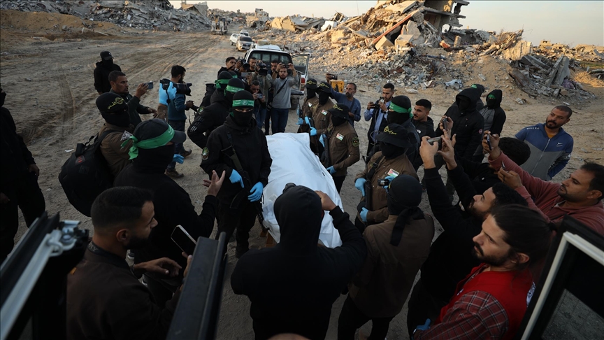 حماس: سلمنا جثمان أسير إسرائيلي ونواصل إنهاء الملف بالكامل