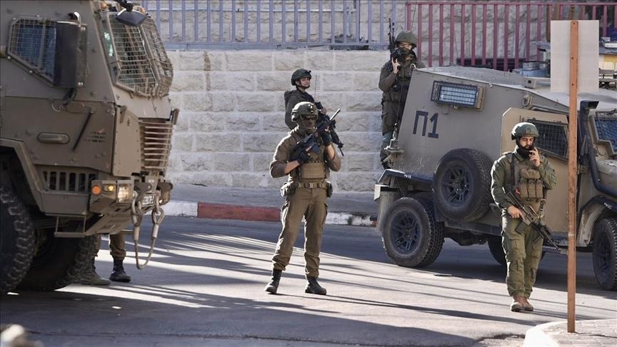 الضفة.. الجيش الإسرائيلي يصيب فلسطينيين اثنين جراء اعتداء بالضرب 