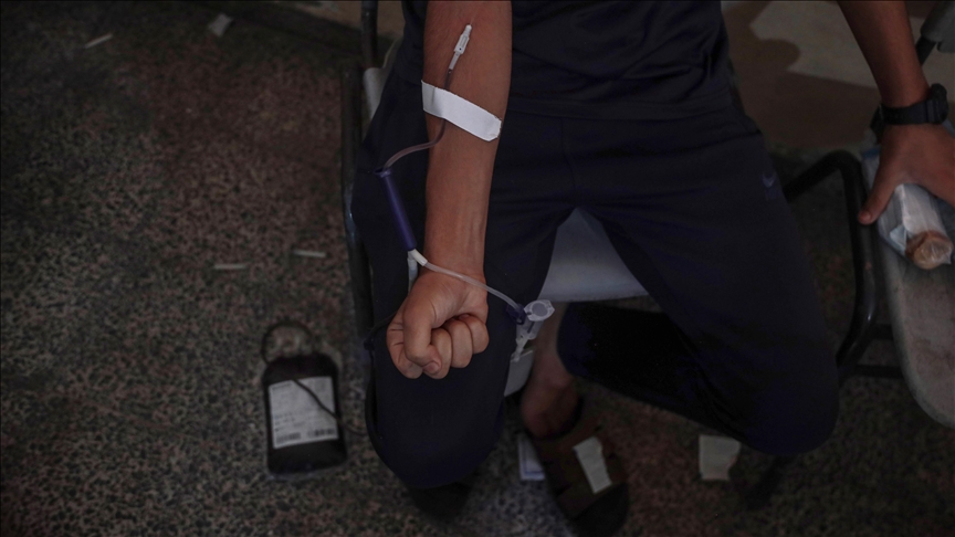 حملة "دمنا واحد".. نقل 4 آلاف وحدة دم من الضفة إلى غزة