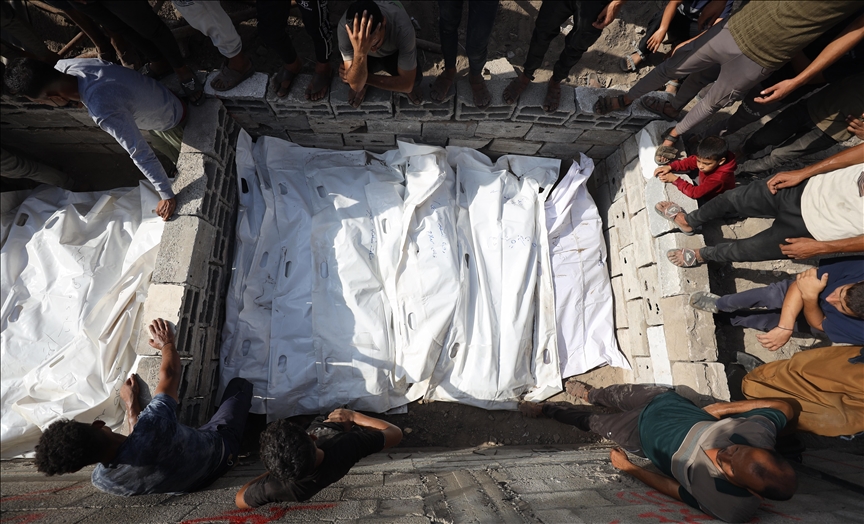 "سي إن إن": جيش إسرائيل جرف جثث فلسطينيين وترك أخرى للتحلل في العراء