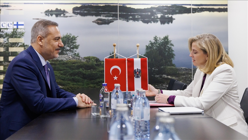 Le ministre turc des Affaires étrangères, Hakan Fidan, participe au 32ᵉ Conseil ministériel de l’OSCE à Vienne