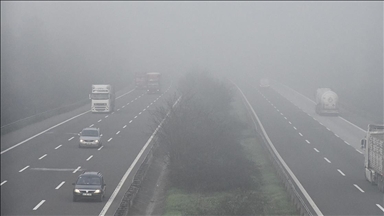 Anadolu Otoyolu'nun Düzce geçişinde sis etkili oldu