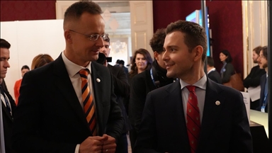 Mucunski takon në Vjenë homologun e tij hungarez Szijjarto, vlerësohet bashkëpunimi dypalësh