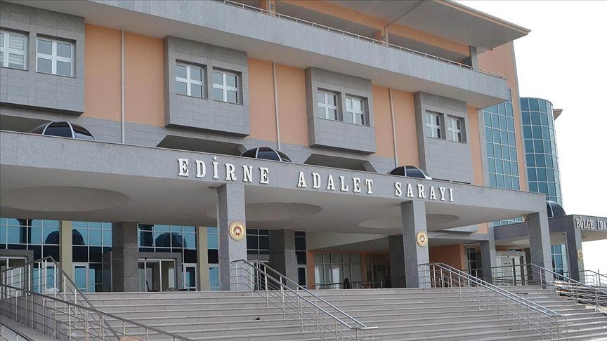 Edirne merkezli FETÖ'nün "güncel öğrenci yapılanması" operasyonunda adliyeye sevkler sürüyor
