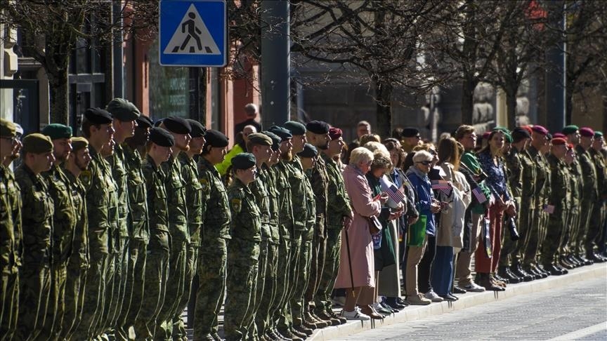 Lituania do të thërrasë 5 mijë të rinj për shërbim ushtarak mes bisedimeve për shpalljen e gjendjes së jashtëzakonshme