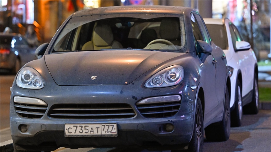 روسيا.. مئات من مالكي "بورشه" يواجهون مشكلات بتشغيل سياراتهم