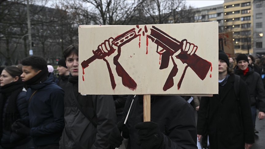 ألمانيا.. مظاهرات طلابية احتجاجا على قانون التجنيد الإجباري الجديد