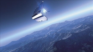 China launches 2 data exchange satellites