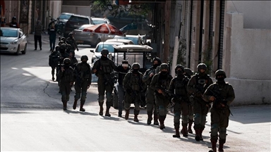  Израелските сили ја заострија опсадата на Западниот Брег, упаднаа во Калкилија