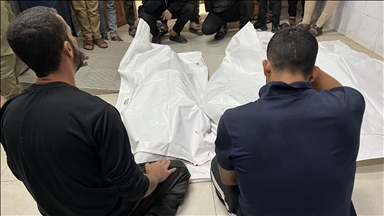 Gaza : Plusieurs Palestiniens blessés alors qu'Israël bombarde Beit Lahia, dans le nord de la bande