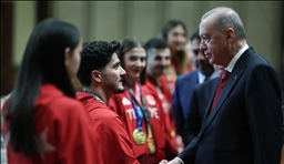 الرئيس أردوغان يستقبل الرياضيين الأتراك الحاصلين على ميداليات