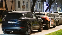 Rusya’da yüzlerce Porsche sahibi araçlarını çalıştırmakta sorun yaşadı