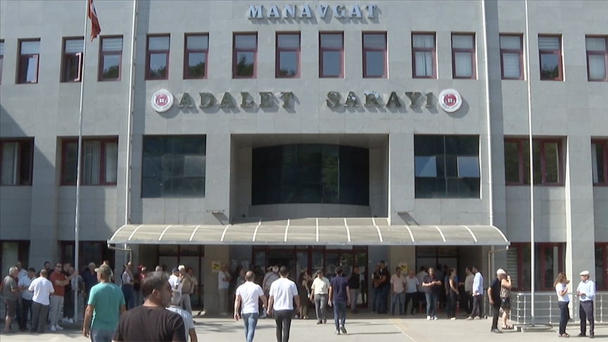 Manavgat Belediyesine yönelik "rüşvet" davası sanıklarının yargılanması sürüyor