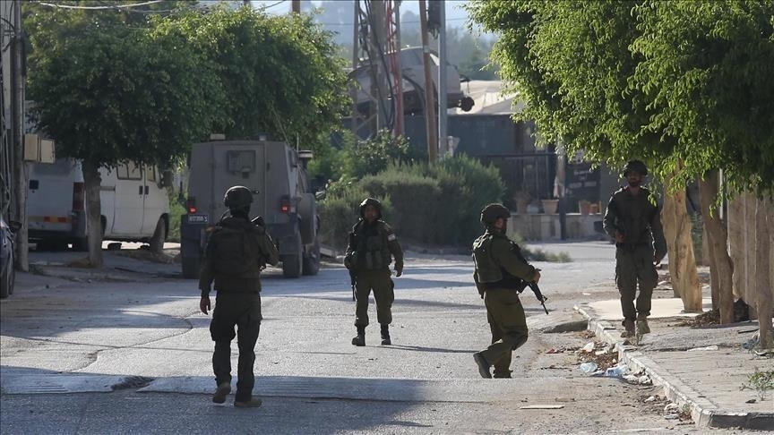 الجيش الإسرائيلي يعلن قتل فلسطينيين اثنين جنوبي الضفة 