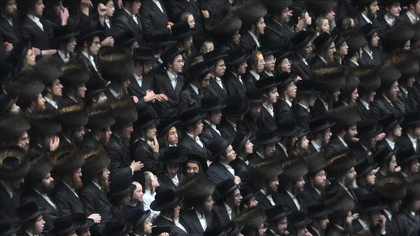 More crnine: Hiljade ljudi na radosnoj proslavi hasidskog vjenčanja u New Yorku