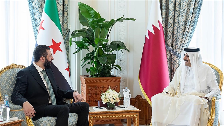 Suriye Cumhurbaşkanı Şara, Doha'da Katar Emiri Al Sani ile görüştü