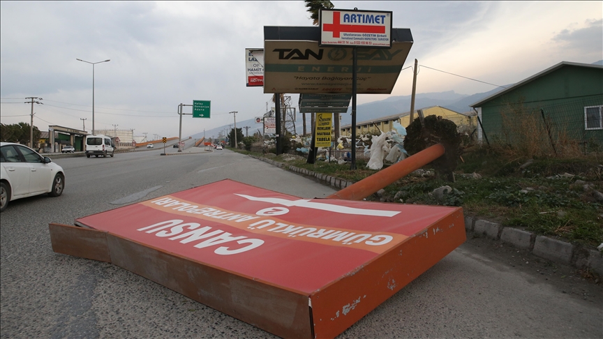 Hatay\'da fırtına etkili oluyor 