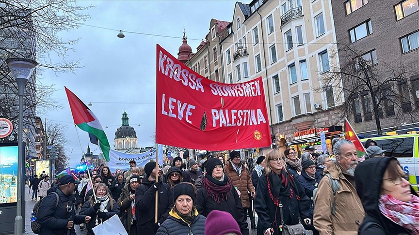 İsveç'te İsrail'in Gazze'ye devam eden saldırıları protesto edildi
