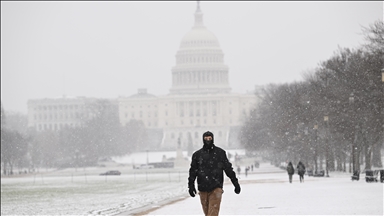 Првите снежни врнежи во сезоната ја покрија американската престолнина