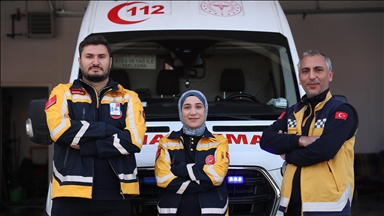 Erzincan'da sağlık çalışanı çift ambulansla zorlu vakalara birlikte koşuyor