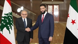 الدوحة.. الشرع ورئيس وزراء لبنان يبحثان تطوير العلاقات الثنائية 