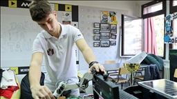 Srednjoškolac iz Niša inovator s izumima pametnih robotskih sistema