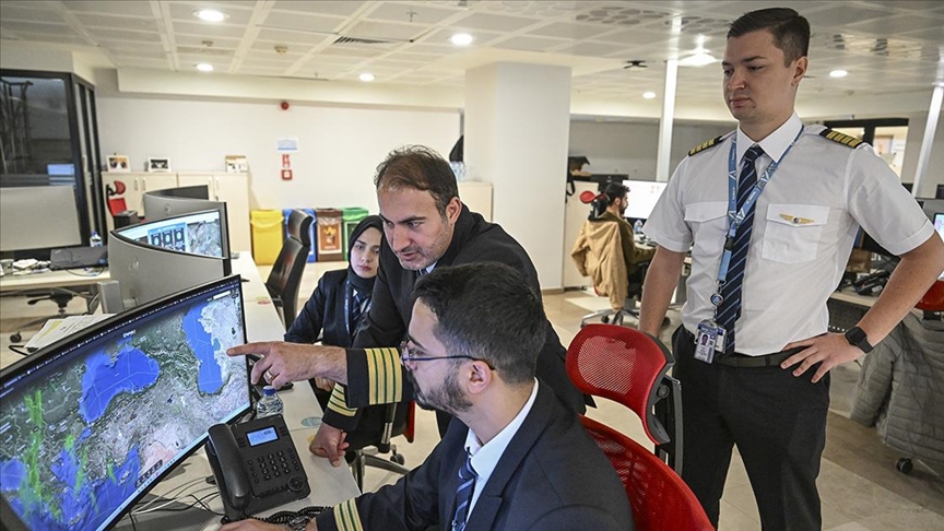 Uçaklar, havacılığın "yer pilotları" dispatcherlerin kontrolünden geçmeden uçmuyor