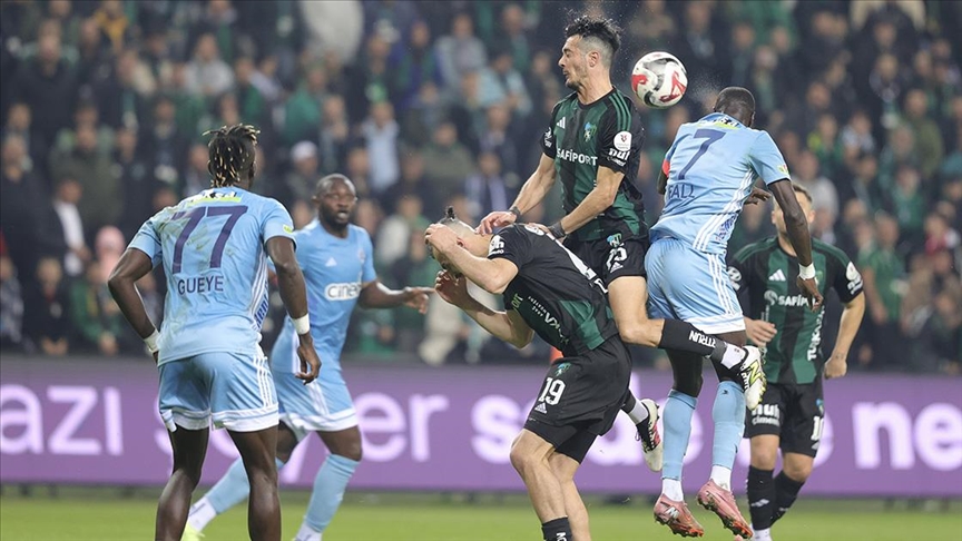 Kocaelispor-Kasımpaşa maçı golsüz beraberlikle sona erdi