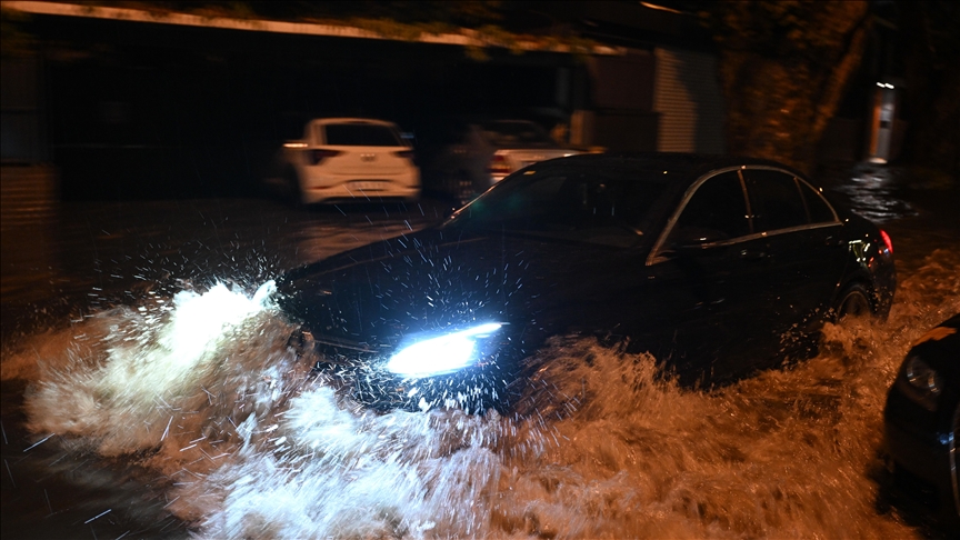 Li Stenbolê barana zêde bû sedema tengasiyê 