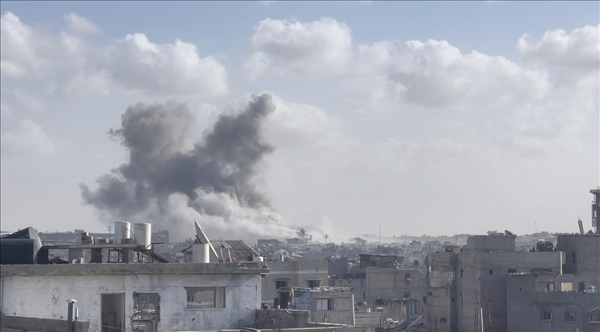 Ushtria izraelite vazhdon bombardimin e Gazës pavarësisht armëpushimit