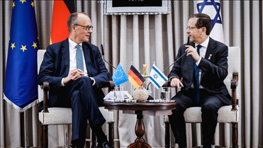 هرتسوغ للمستشار الألماني: نحن مَن نحمي أوروبا 